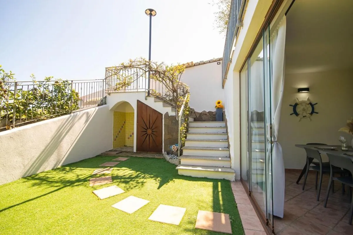 شقة Veranda With Jacuzzi & Bbq 1 Minute From The Beach Capo Comino
