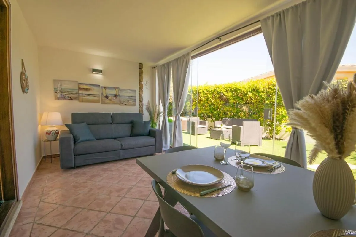 Veranda With Jacuzzi & Bbq 1 Minute From The Beach Capo Comino 0*,