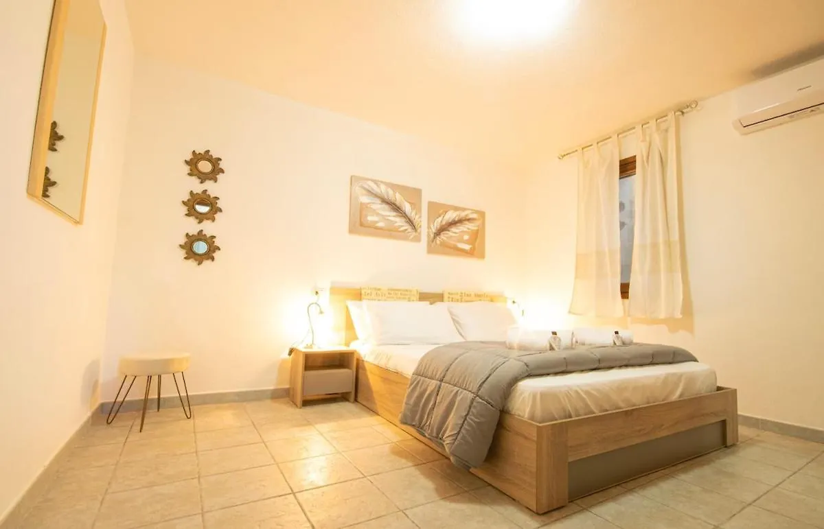Veranda With Jacuzzi & Bbq 1 Minute From The Beach Capo Comino 0*,